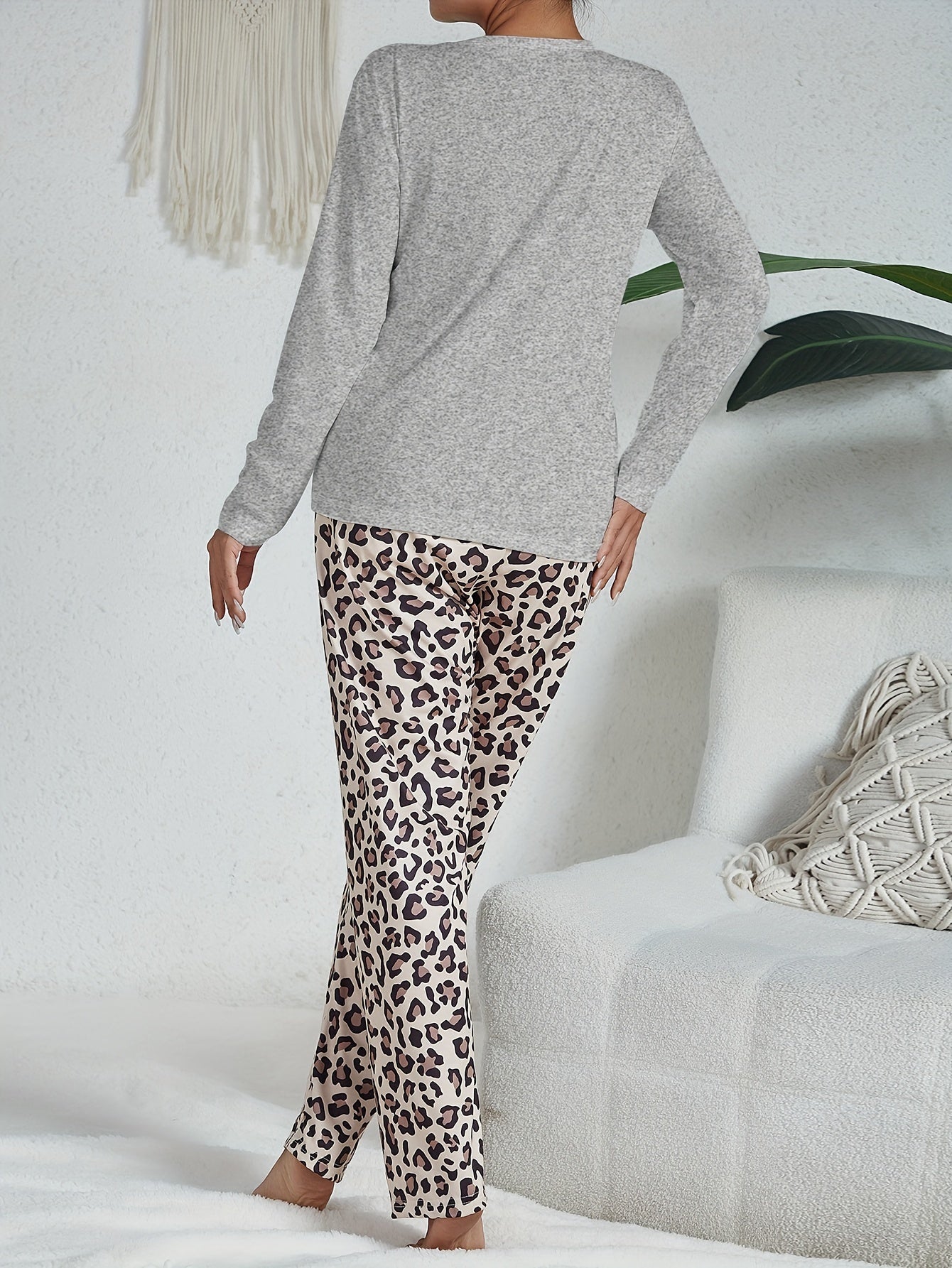 Casual Leopard Pajama Set, Long Sleeve Heart Print Top & Pajama Pants, Women's Sleepwear & Loungewear
