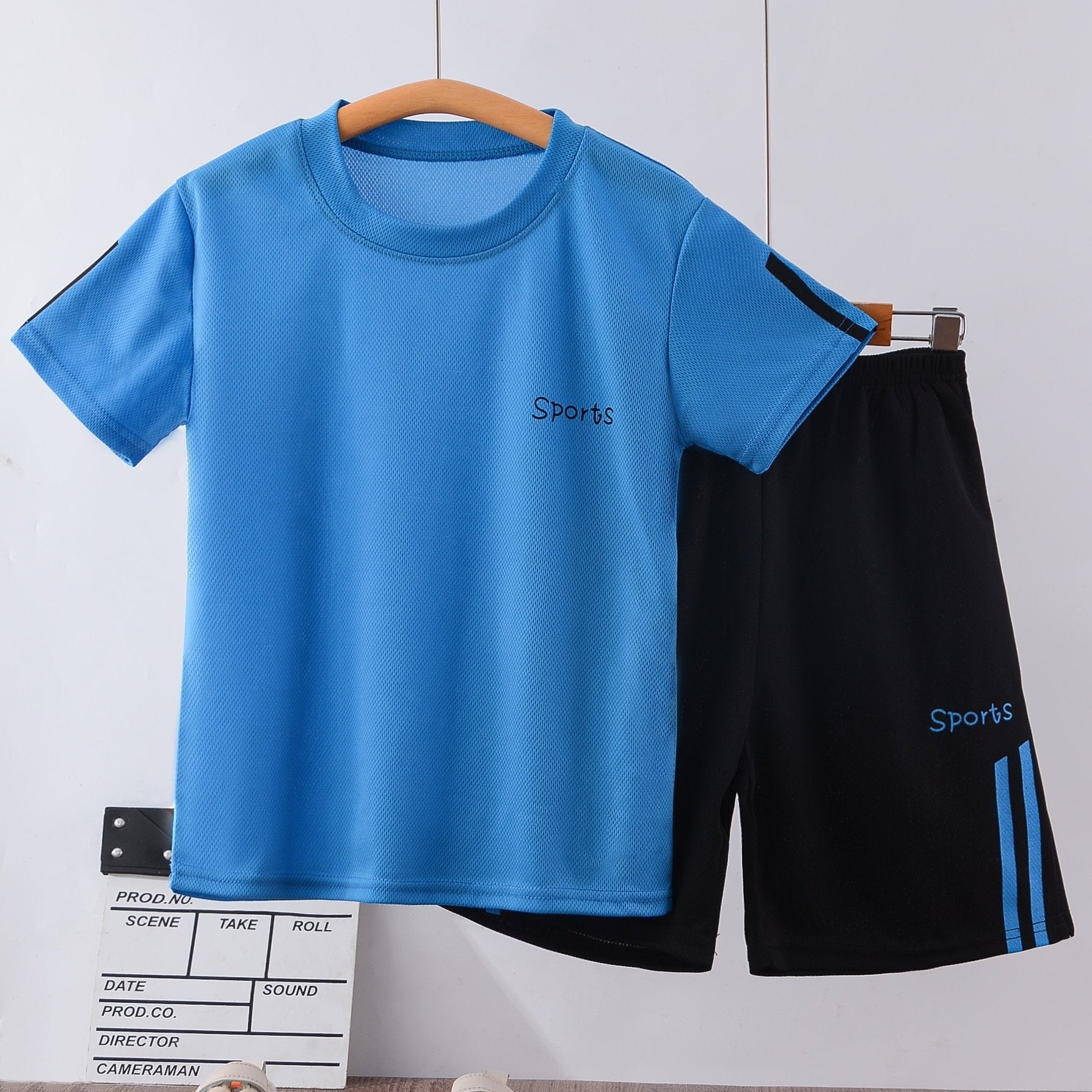 Boy's 2pcs T-shirt & Elastic Waist Shorts Set, SPORTS Print Short Sleeve Tee Top, Color Clash Casual Kids Clothes For Summer