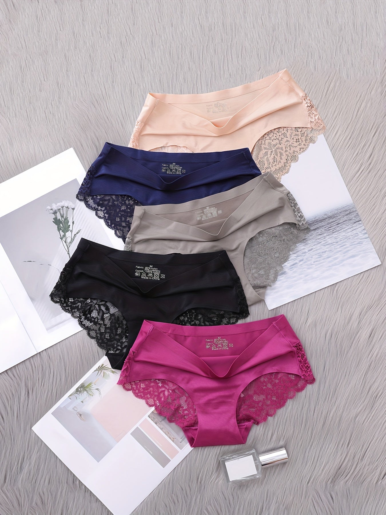 Set of 5 Women'S Seamless Lace Panties in Solid Colors, Featuring a Triangle Cut And Short Style.