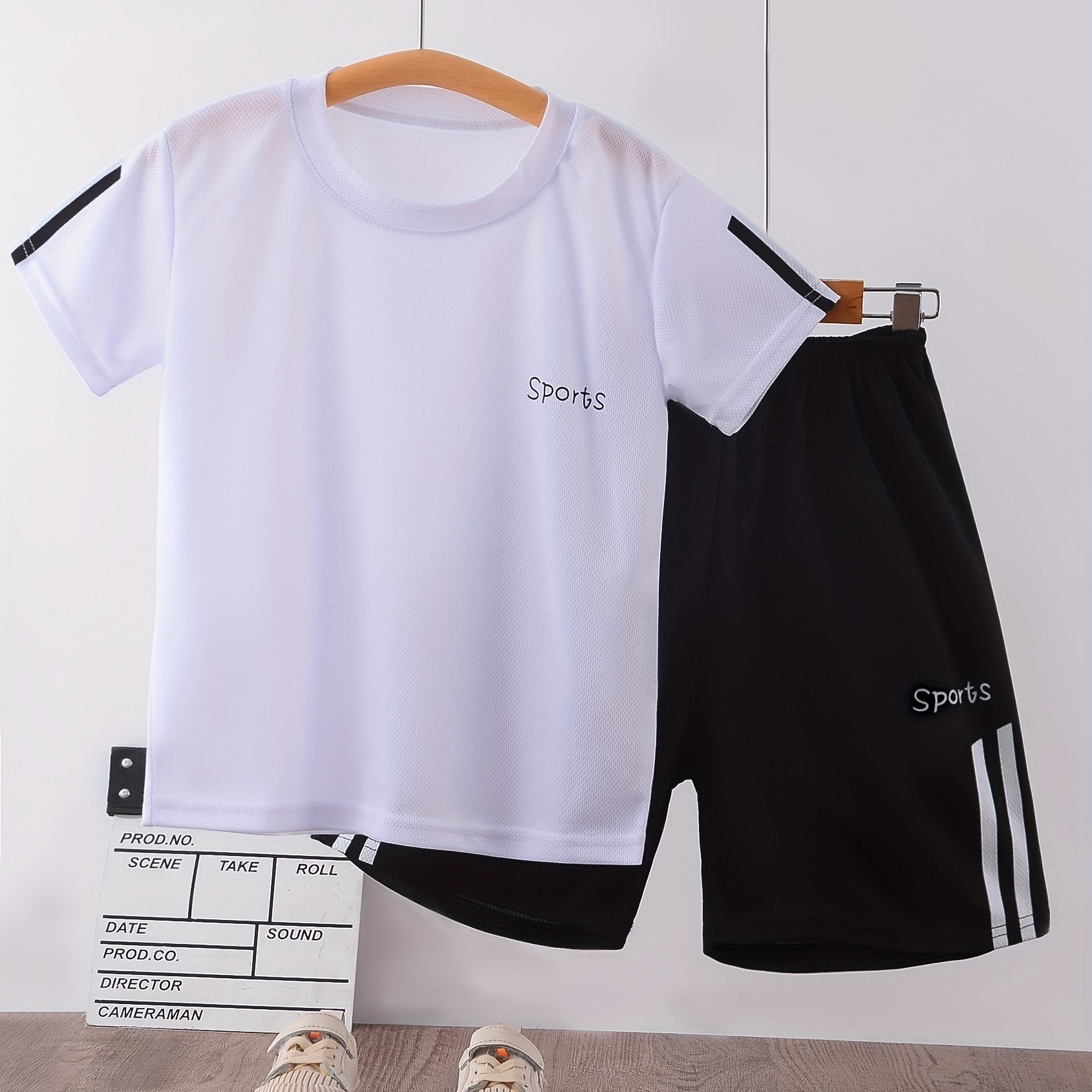 Boy's 2pcs T-shirt & Elastic Waist Shorts Set, SPORTS Print Short Sleeve Tee Top, Color Clash Casual Kids Clothes For Summer